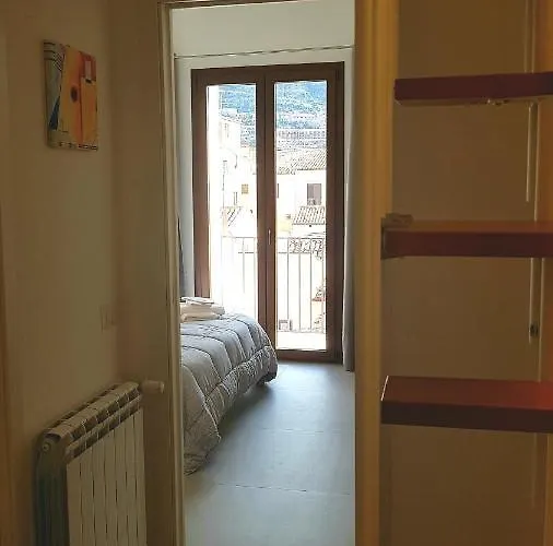 Terrazza Caracciolo Апартаменти Чефалу