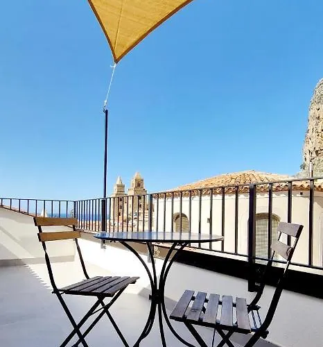 Terrazza Caracciolo Апартаменти *