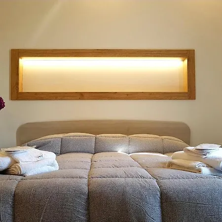 Апартаменти Terrazza Caracciolo *