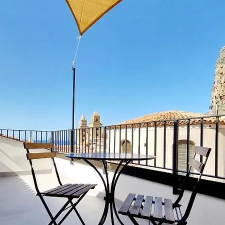Terrazza Caracciolo Апартаменти *